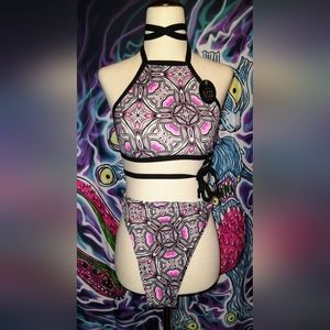 NWT The Lyte Couture Pink And White Geometric Festival Set ~ Sz XS